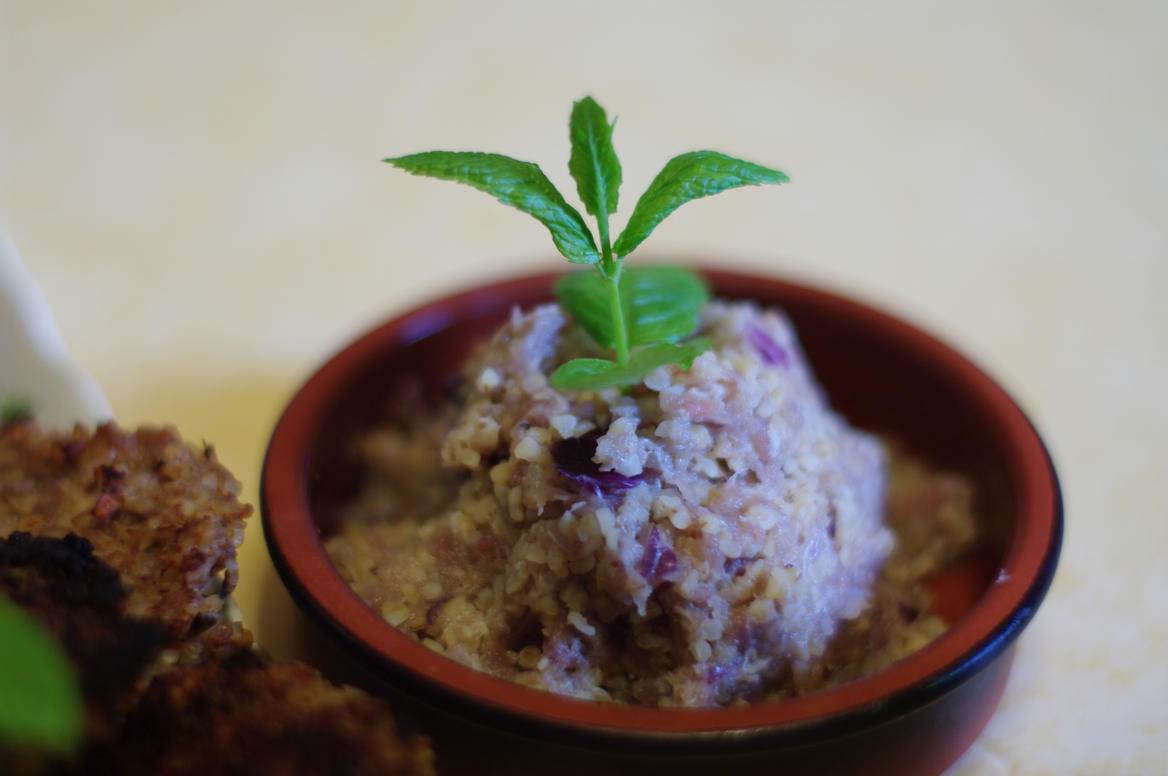 [fr]Kebe Naye[ru]Кебе Нае