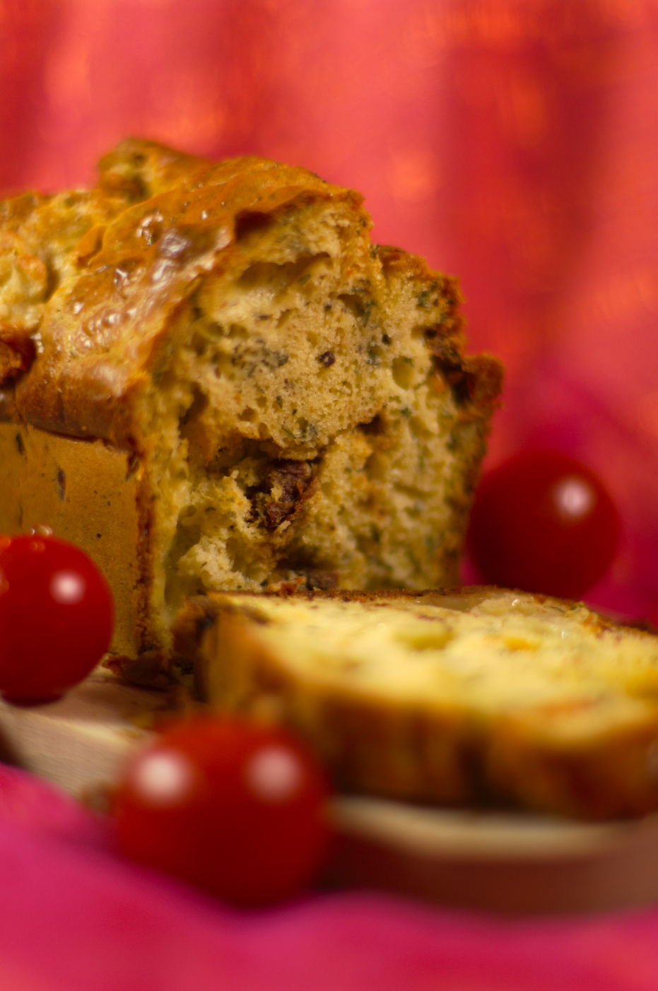 [fr]Cake aux tomates confites [ru](article de référence) 	Кекс в засахаренных томатах