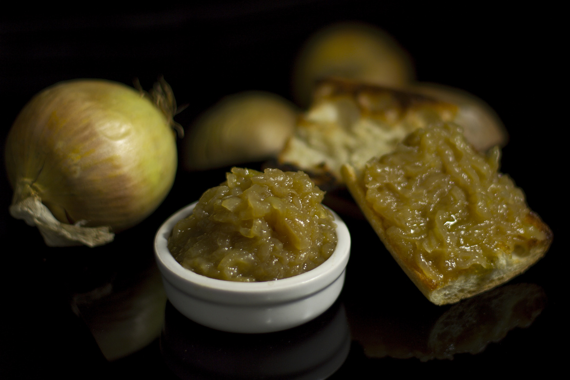 [fr]Confit d'oignons[ru]Жареное мясо лука