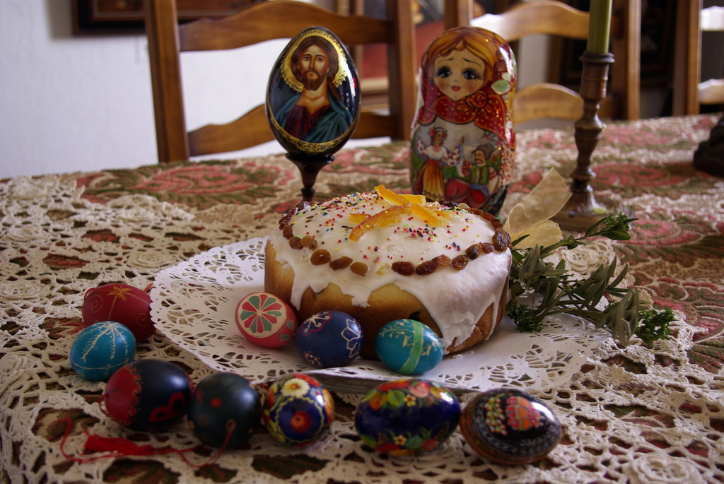 [fr] Koulitch, pysanka et Matrioshka [ru] Куличь Писанка и Матрёшка