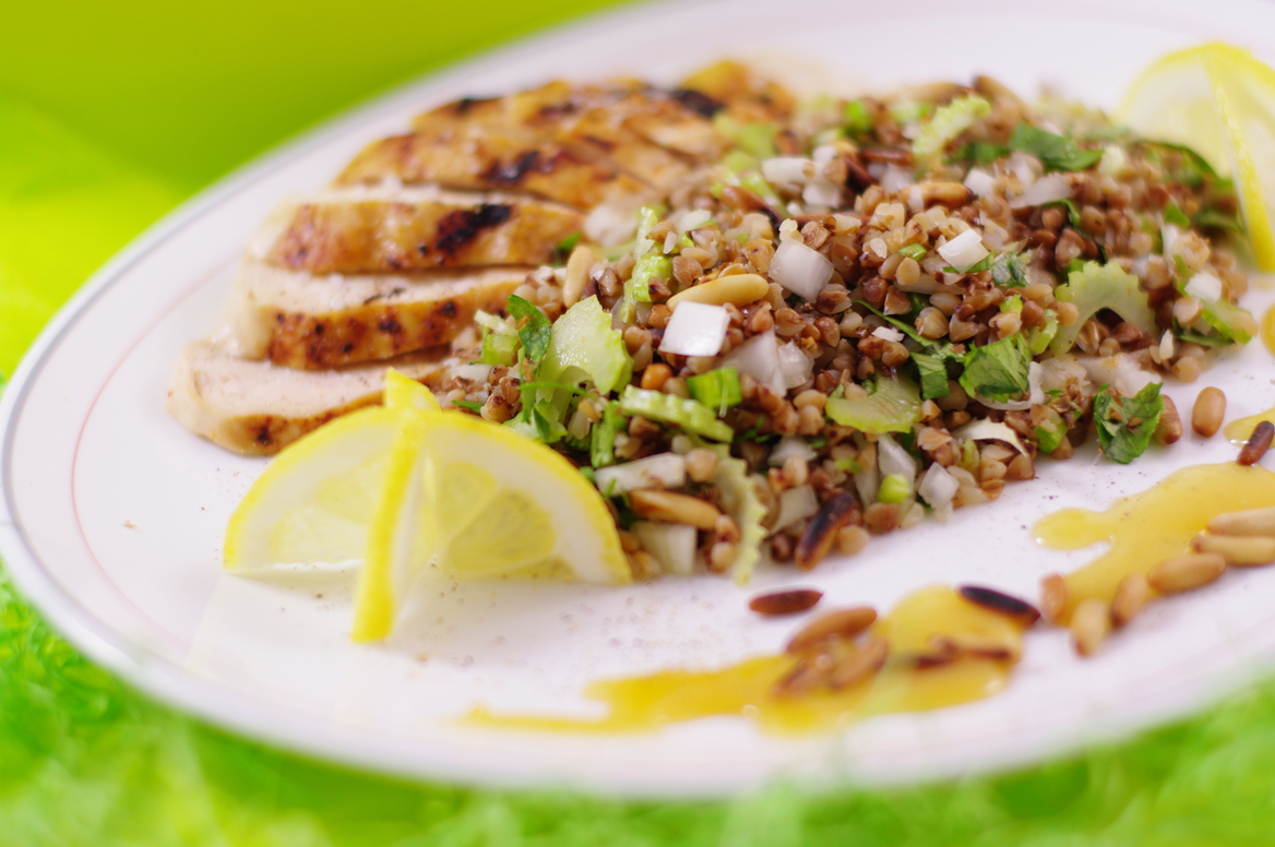 [fr]Salade de Sarrasin Kacha au poulet et au raisin [ru]Салат с Каша кулица и виноград