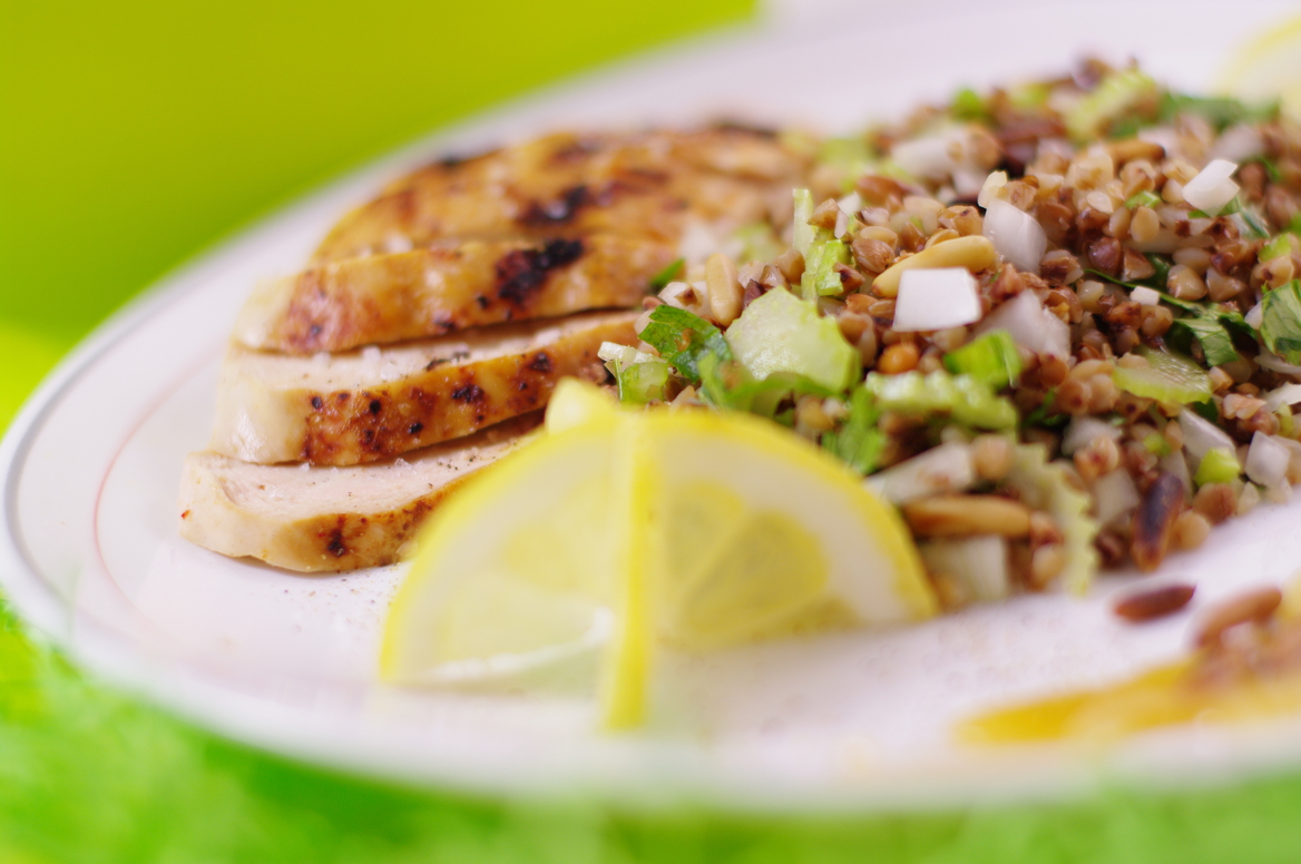 [fr]Salade de Sarrasin Kacha au poulet et au raisin [ru]Салат с Каша кулица и виноград