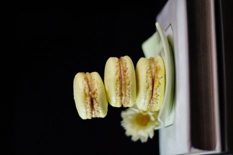 [fr]Macaron à la Crème Catalane[ru]Миндальное печенье в каталонских сливках